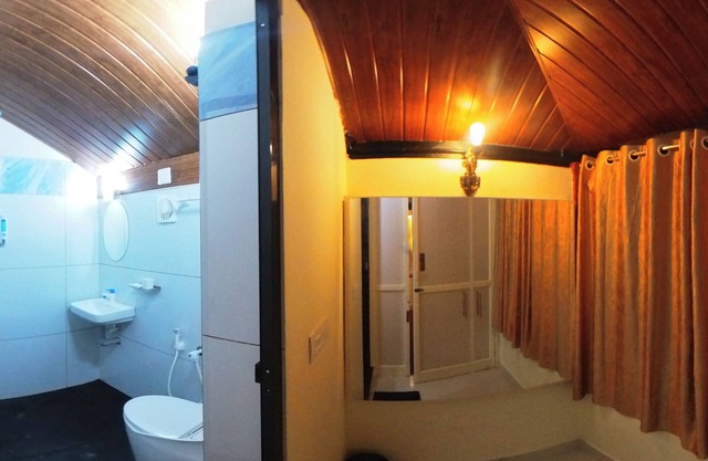 River view Family Room, A1 Suite-Bar chair, Ac, Kitchen, Wi-Fi