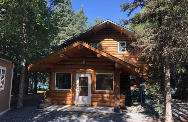 Riverfront Retreat on Kenai River
