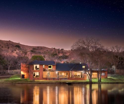 Riverhorse Lodge