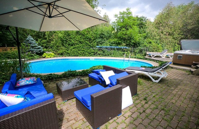 Riverside Retreat/w Sauna & Hot Tub in Elora