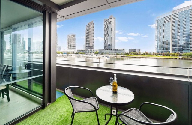 Riverside Views Melbourne - WiFi-Netflix