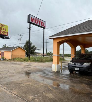 Roadside Inn