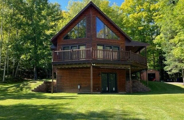 Rock Lake Retreat: A Cozy Lakeside Getaway Wrapped in Autumn Beauty