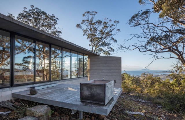 Rocky Hills Retreat - located at Swansea Tasmania