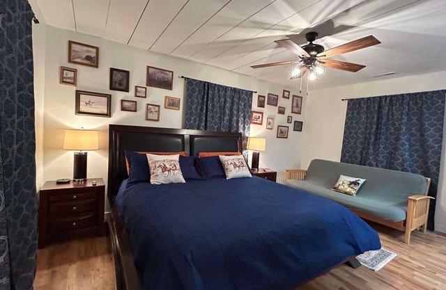 Rodeo Ranch: Arcade Game, Near seasonal Live Rodeo, Bunkbed, King Bed, SMOOR