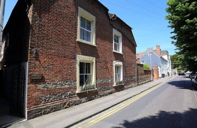 ROJOY, family friendly in Salisbury