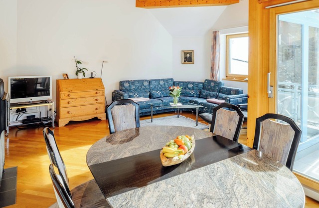 Romantic 3-Room Apartment (85m2)