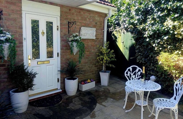 Romantic Cottage & Private Garden For Two North Yorkshire