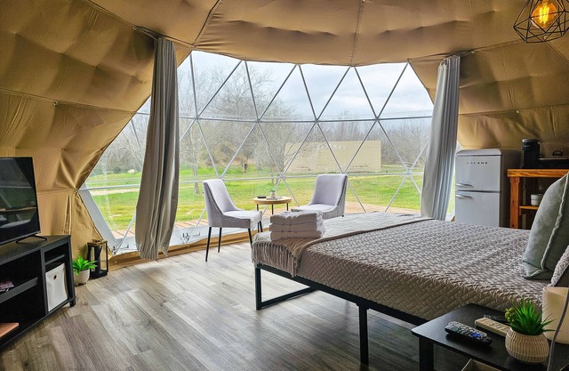 🏕Romantic Country Stay 😍 ♥️ Lake, Telescope 🔭 Peddle Boat, Kayaks