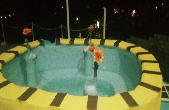 Romantic Luxurious villa w/hot tub — 20 min from the beach!