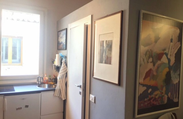 Romantic pied à terre in the center!