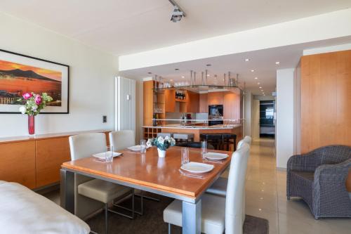 "Romantica" - Luxury Apartment with infrared cabin and Seaview T72