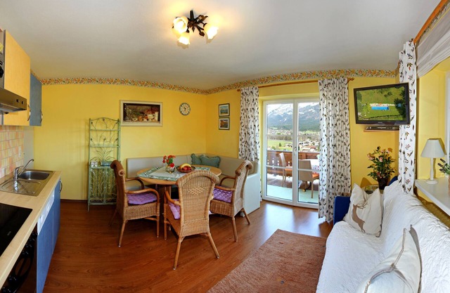 Romantik Aparthotel Sonnleitn, Apartment Kaiserblick 1