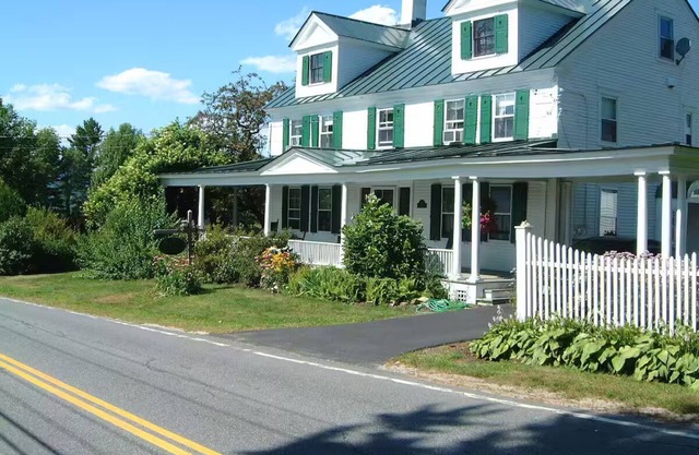 Room 2 at Beautiful restored home, B&B.