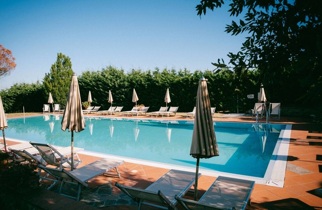 Room '70 H Fattoria Degli Usignoli Tripla' with Shared Pool, Wi-Fi and Air Conditioning