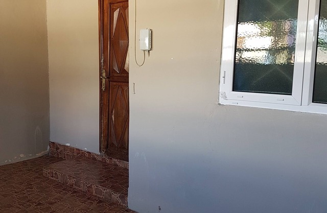 Room for rent in a house with a quiet corner surroundings