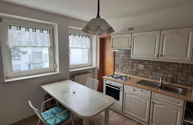 Room in Munich with green neighbourhood and nearby forest parks