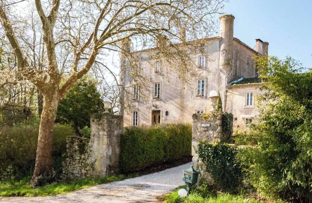 Room 'Olympe' with Shared Pool, Shared Terrace and Wi-Fi