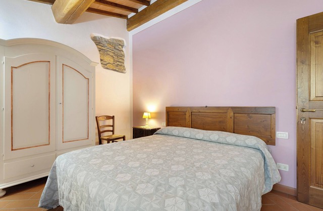 Room 'Rosa I Cipressi' with Shared Garden, Wi-Fi and Air Conditioning