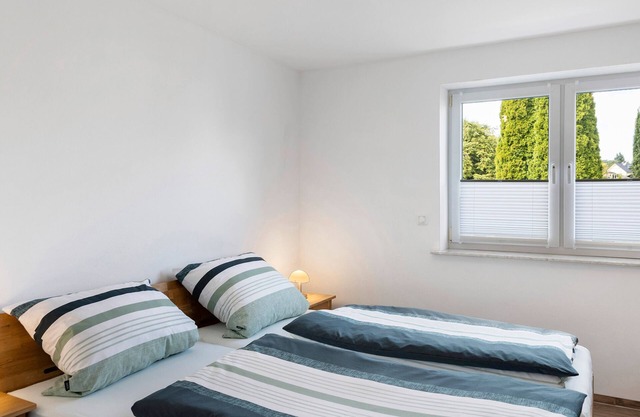 Room 'Ruhiges Zimmer 2' with Shared Terrace, Wi-Fi and Air Conditioning
