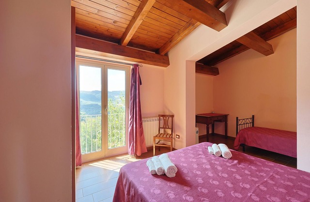 Room 'Salina' with shared terrace, shared garden and air conditioning