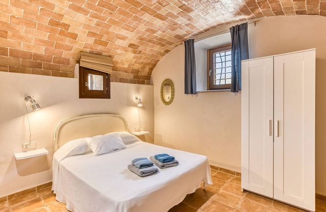 Room 'Salvia' with Shared Pool, Shared Terrace and Wi-Fi