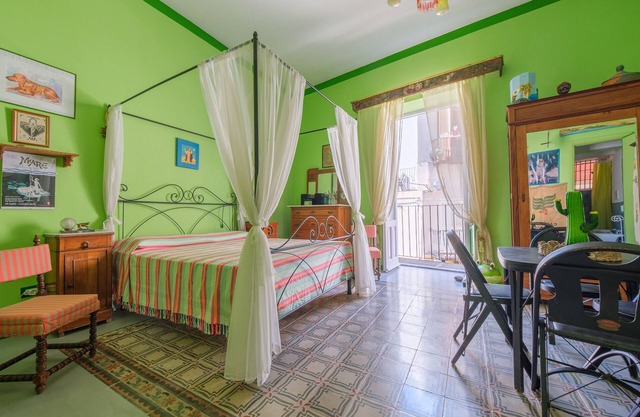 Room 'Verde' with Shared Terrace, Wi-Fi and Air Conditioning