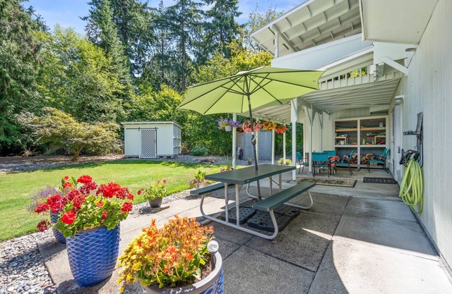Roomy two-bedroom, family and pet friendly daylight basement apartment.