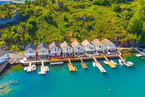 Rorbu i Gilsvågen - Egen Brygge - Båtutleie