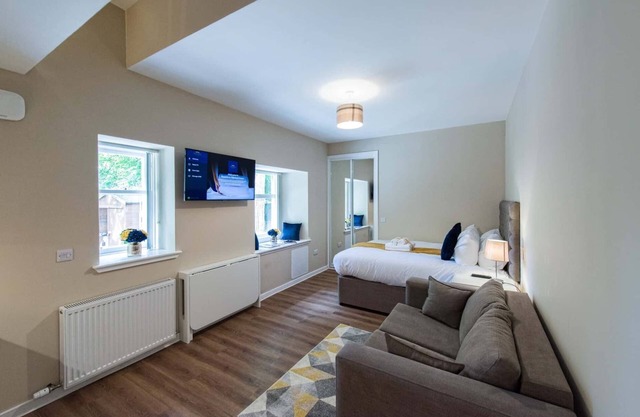Rosedene Highland House - King Studio Apartment 9