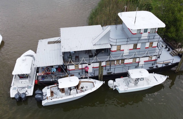 Rougaroux Lodge @Venice Marina is a Sportsman dream!