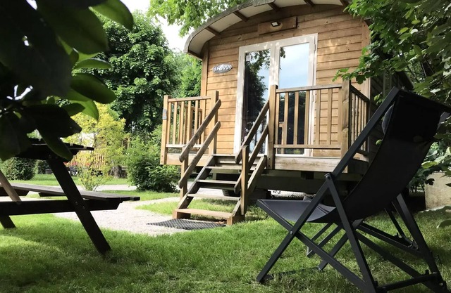 Roulotte Comfort 21m2 - 2 Schlafzimmer - TV - Picknicktisch - mit Sanitäre 2 bis 4 Personen - 2 Pers. im Preis enthalten