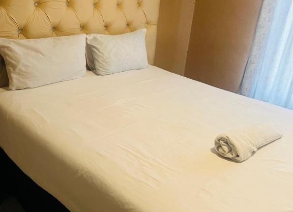 Royal Nest Guest House