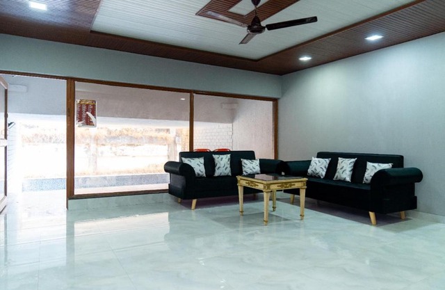 Royal squad Villa 238