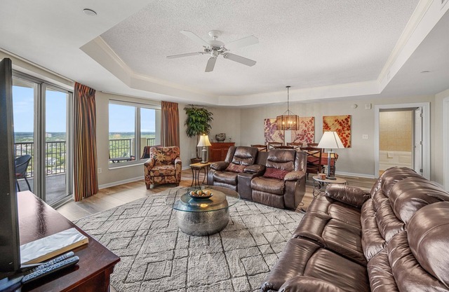 Royale Palms 2004 Renovated Oceanview w/Pool/Beach