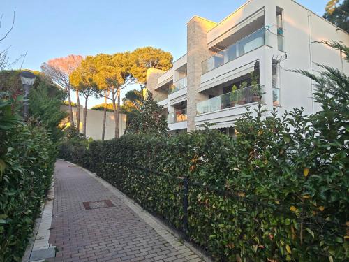 "Rozana Seaside Luxury" San Pietro, Gjiri i Lalzit