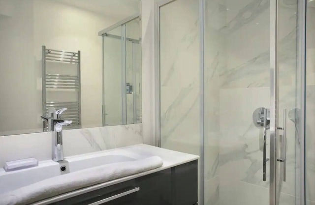 Rue Sainte Anastase - Marais 2 bedroom apartment