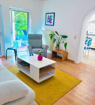 Ruhe & Erholung im Grünen! Mediterranes Landhaus-Apartment mit Jacuzzi für bis zu 4 Personen