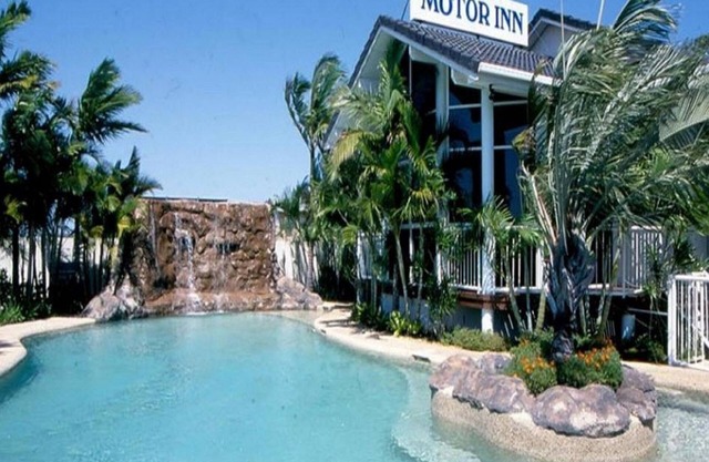 Runaway Bay Motor Inn