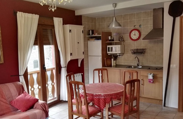 Rural Accommodation in Montaña Leonesa, next to peaks of Europe and the Riaño swamp.