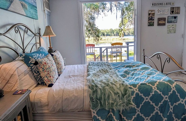 Rural Lakeview Getaway – Pet Friendly & Free Parking