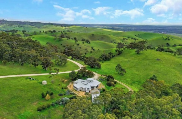 Rural retreat | 5 min to wineries/10 min to town