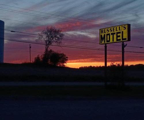Russell's Motel