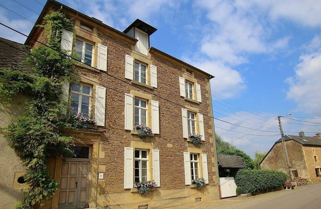 Rustic Charm, Modern Comfort