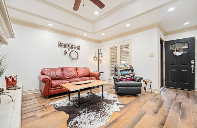 Rustic Getaway with Dog Run