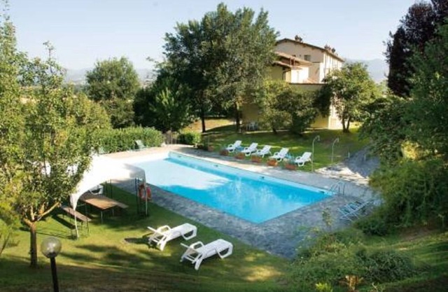 Rustic Holiday Home in Citta di Castello With Swimming Pool