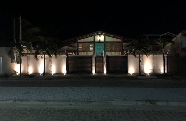 RUSTIC MANSION 11 SUITES 50 BEDS NEXT TO BEACH PARK