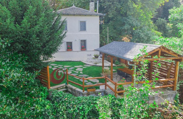 Rustic Rose - Private Premium house