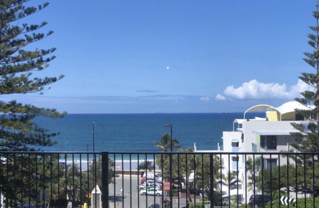 RYSON UNIT 1 - A well presented, comfortably furnished 2 bedroom ensuite unit with a relaxing charm,