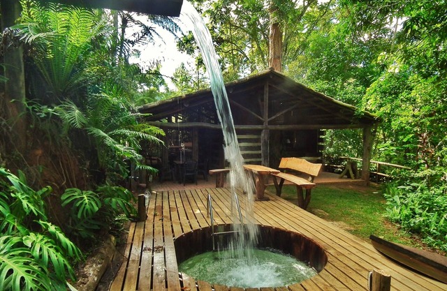 Sítio Urtigão, with four bedrooms, rustic style!